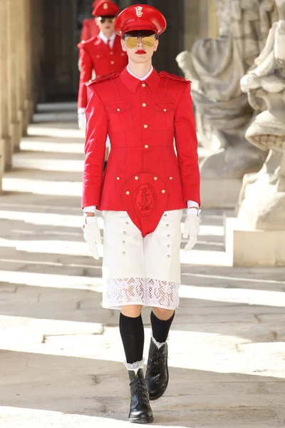 Look 23